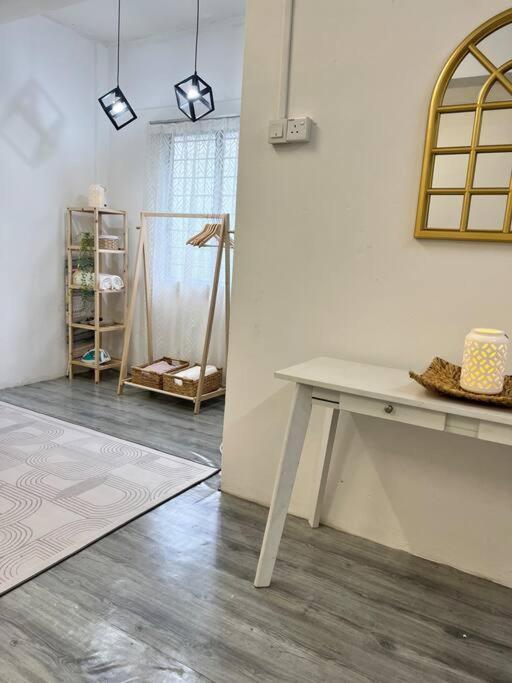 Roemah Lily Studio تاناه راتا المظهر الخارجي الصورة