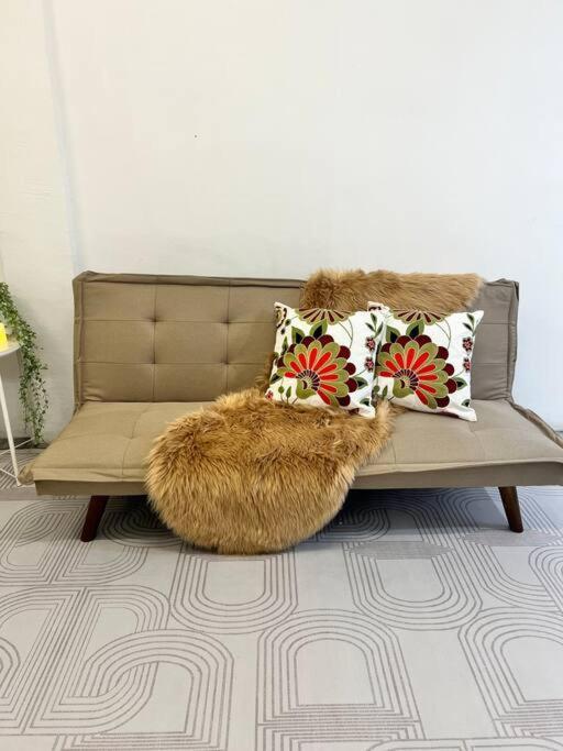 Roemah Lily Studio تاناه راتا المظهر الخارجي الصورة